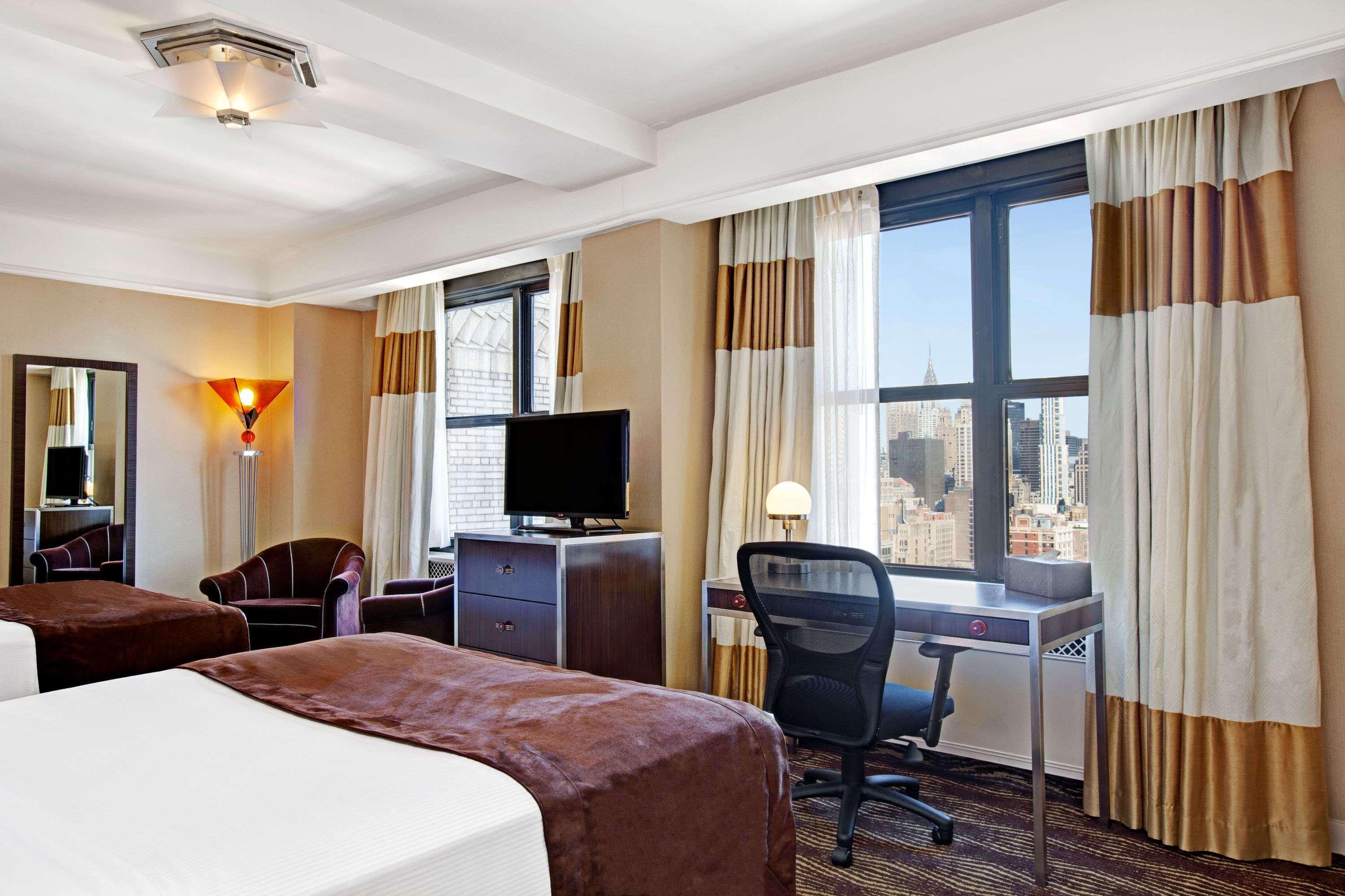 The New Yorker Hotel By Lotte Hotels Hotel