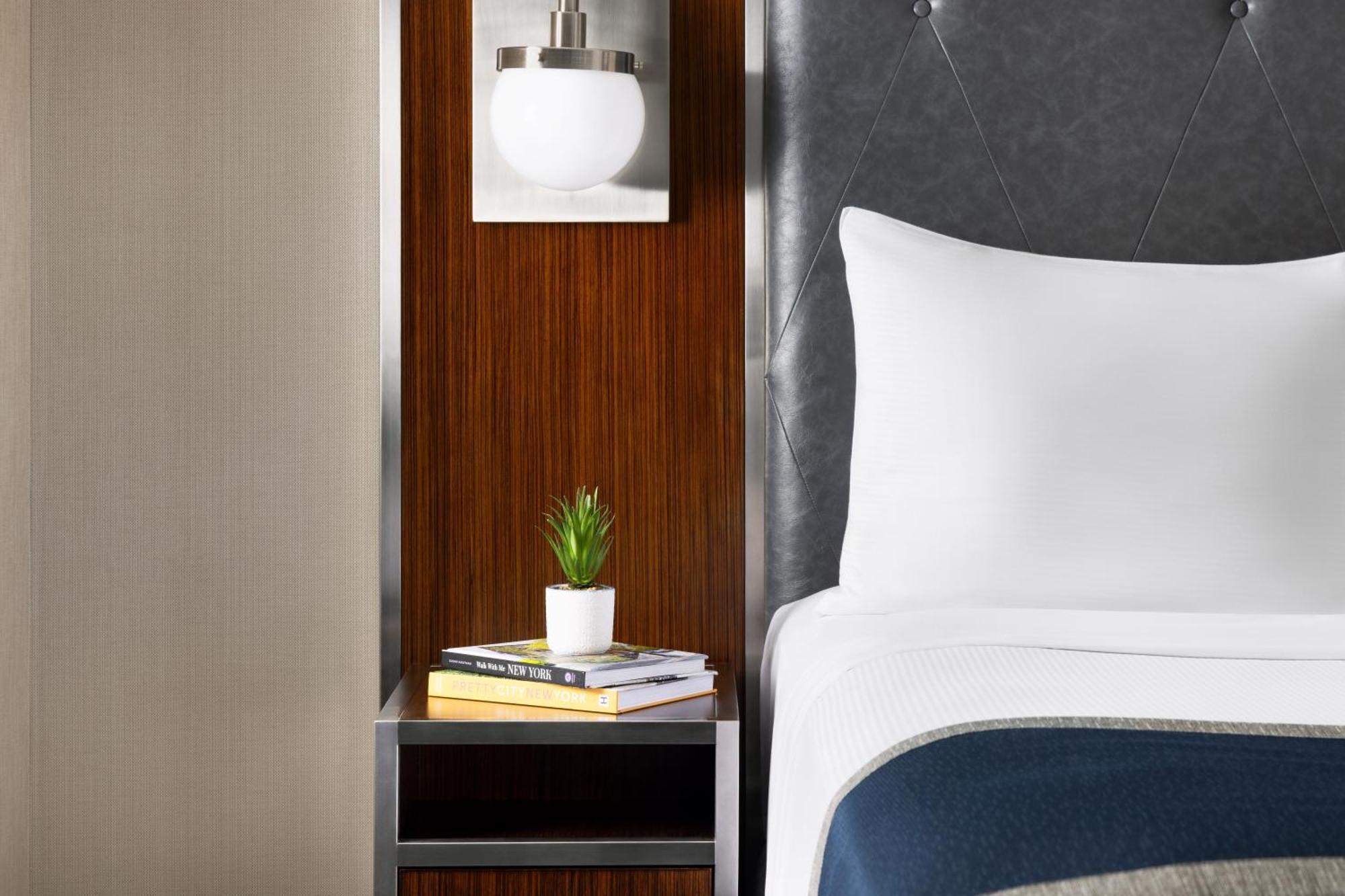 The New Yorker Hotel By Lotte Hotels