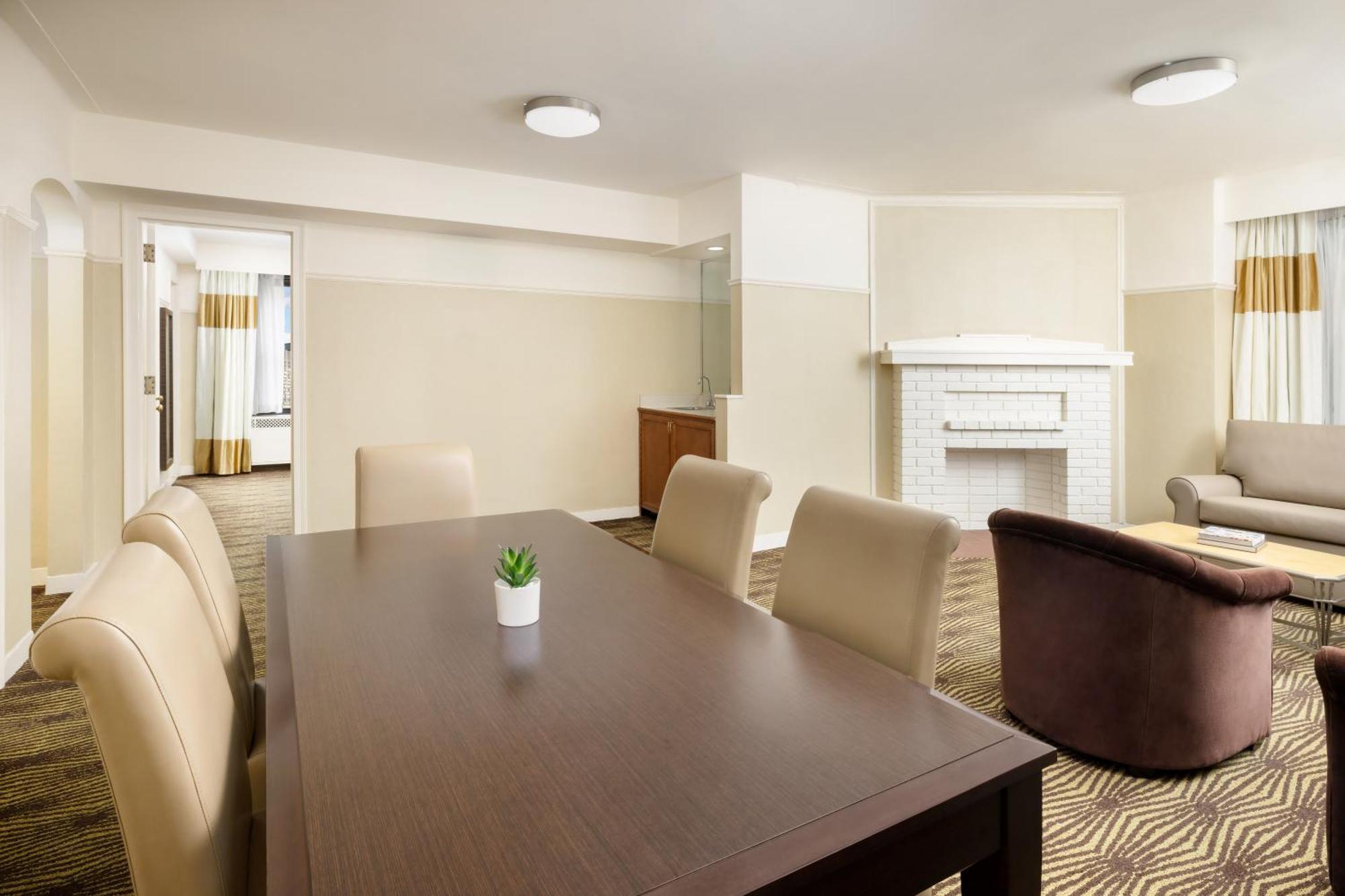 The New Yorker Hotel By Lotte Hotels New York