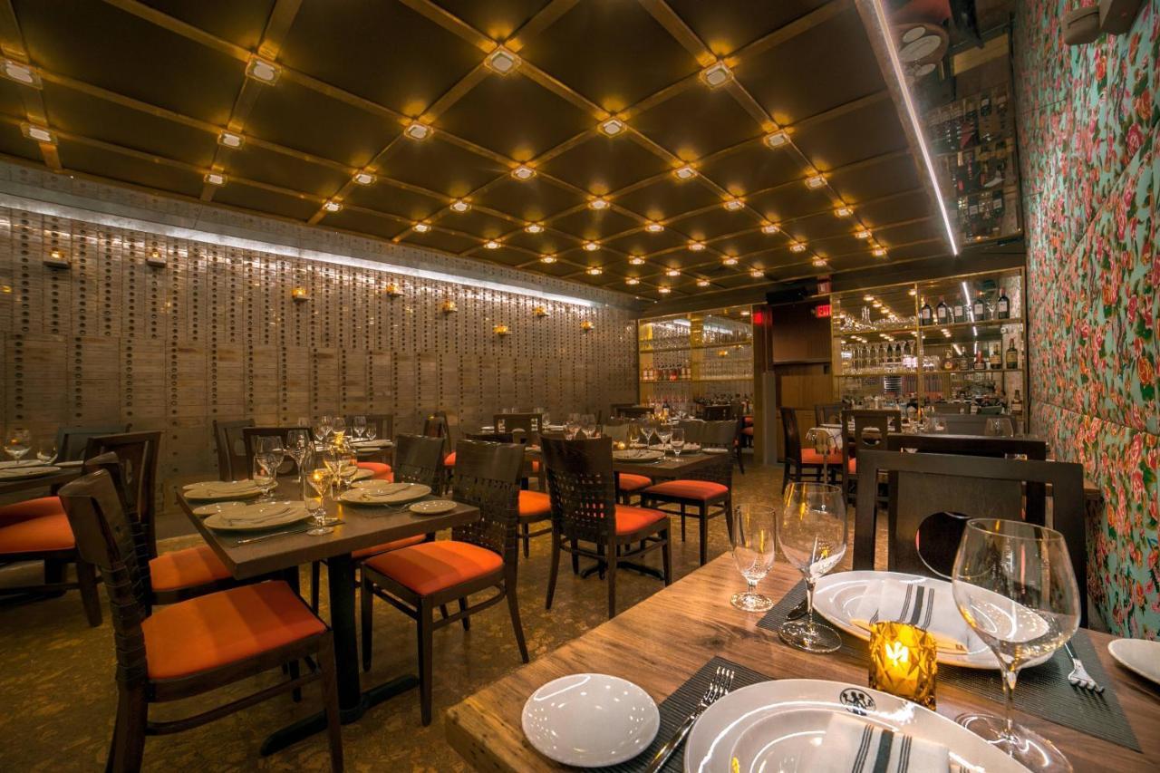 The New Yorker Hotel By Lotte Hotels Hotel 4*