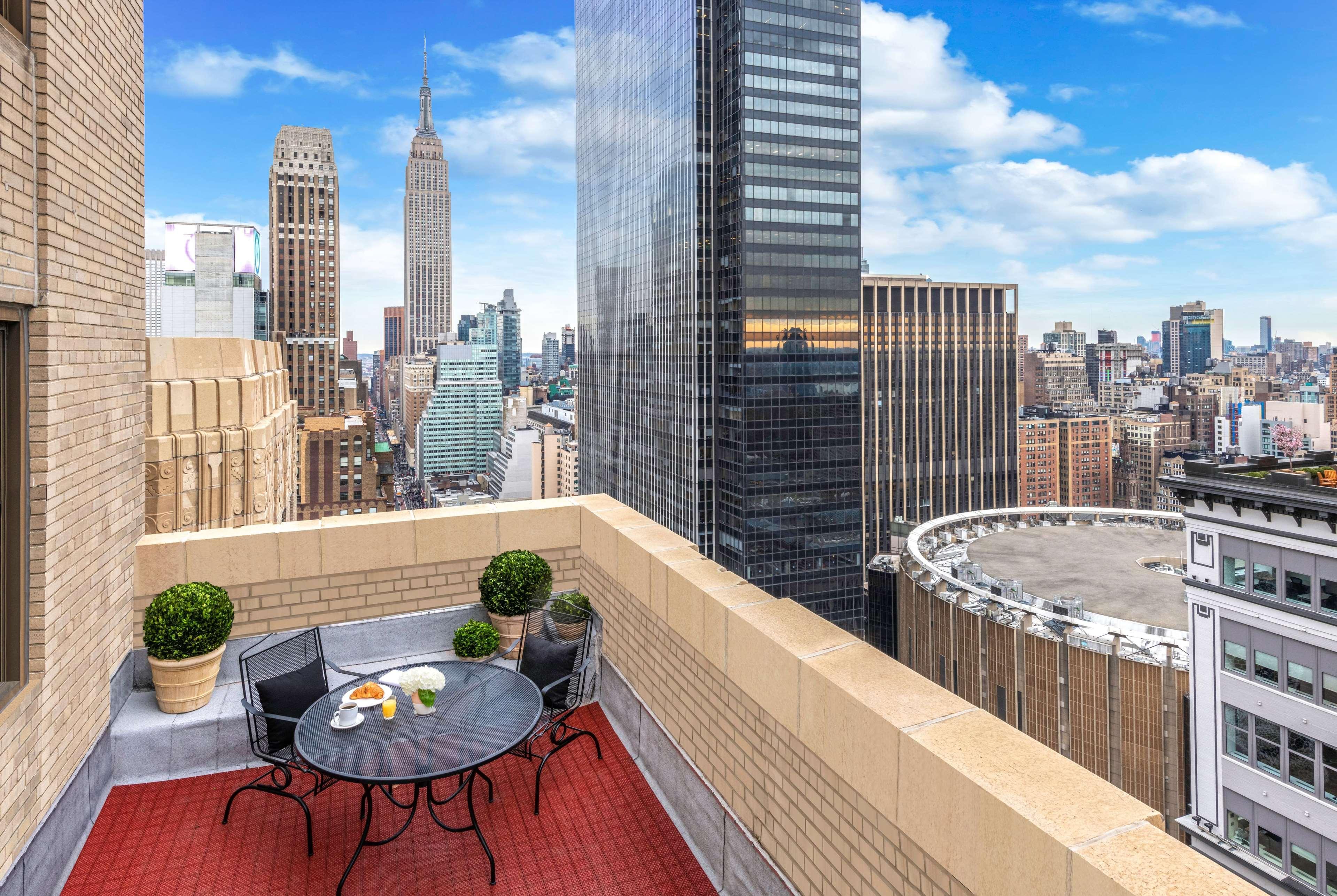 The New Yorker Hotel By Lotte Hotels Hotel