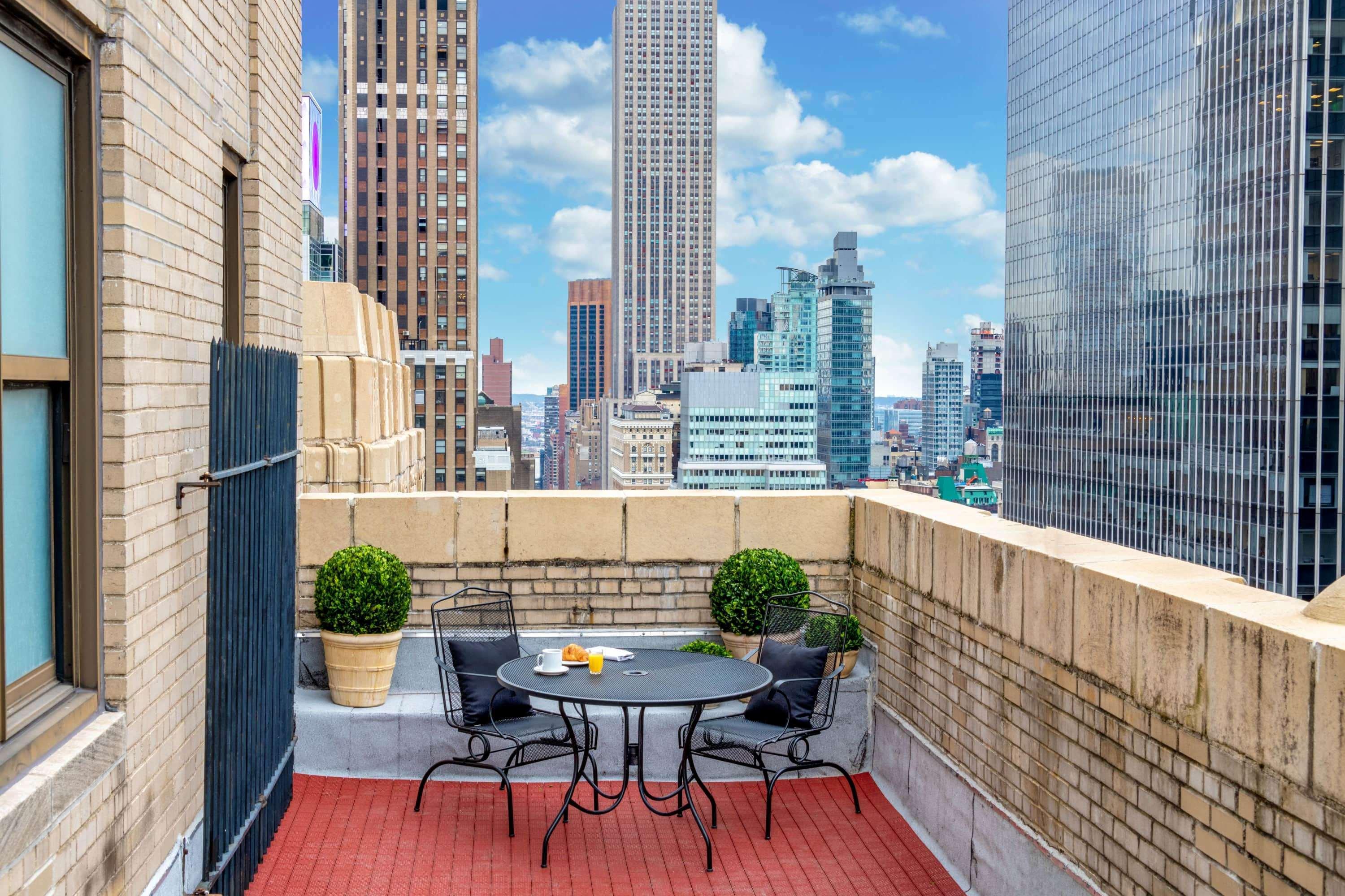 The New Yorker Hotel By Lotte Hotels