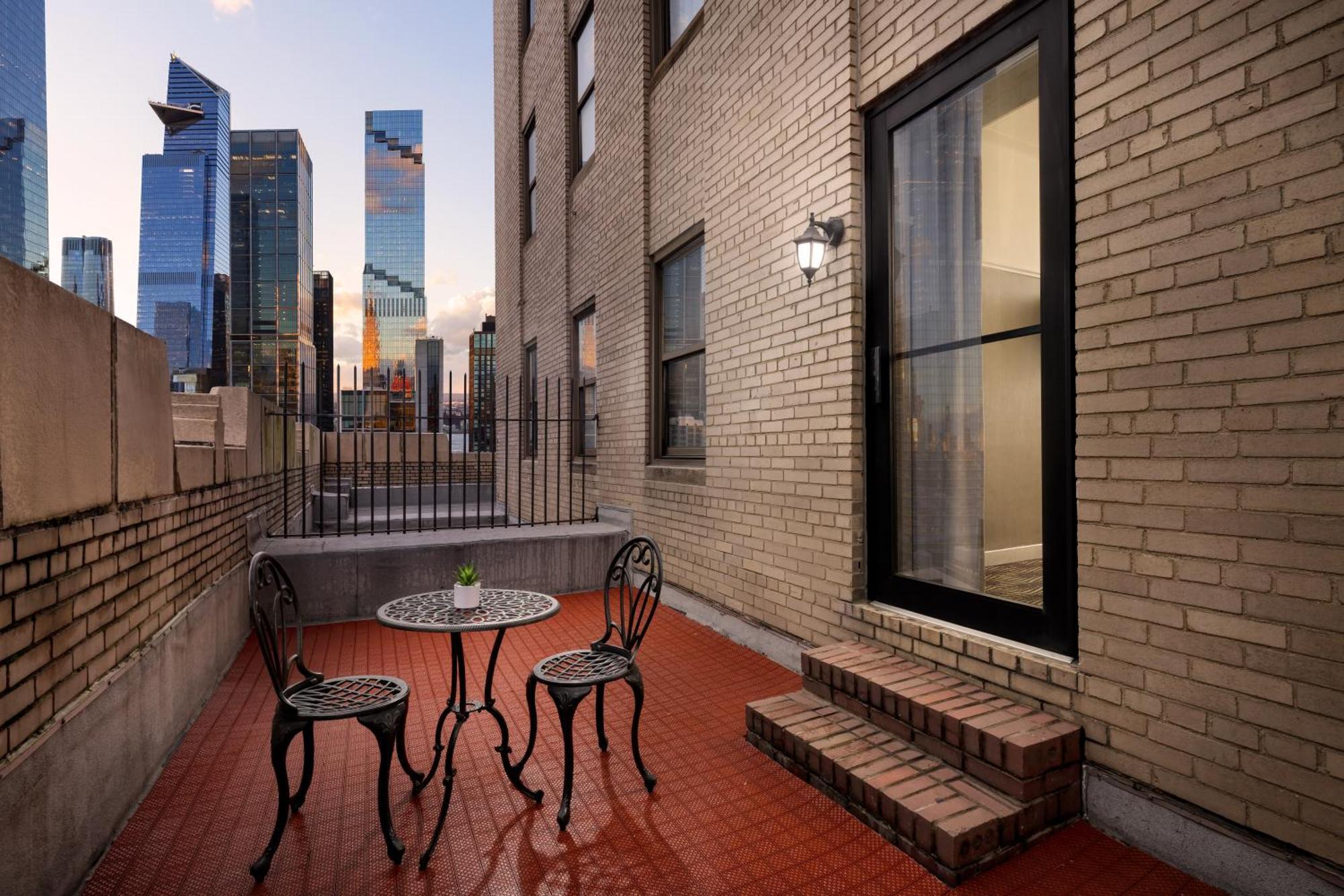 Hotel The New Yorker Hotel By Lotte Hotels 4*